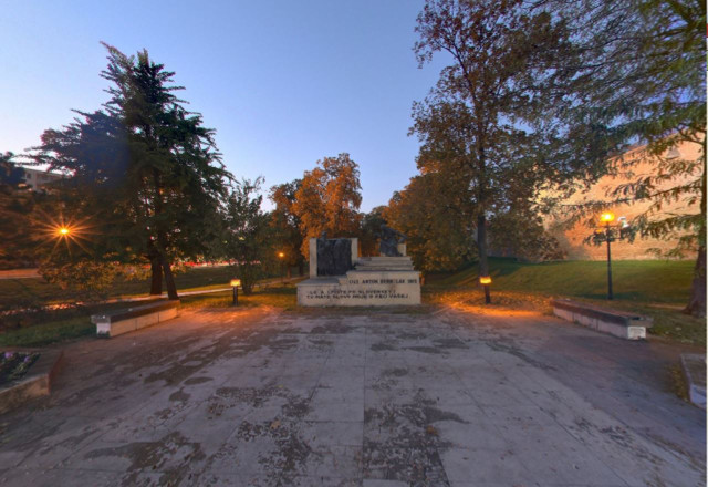 Pomník Antona Bernoláka