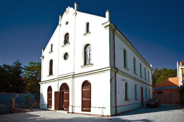 Small Synagogue Trnava - MAX Gallery