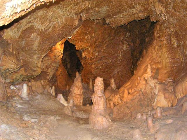 Die Höhle Driny